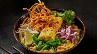 Plate de Khao Soi